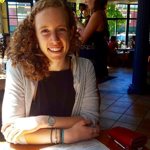 Meet your Posher, Kellie - Picture 2 of 2